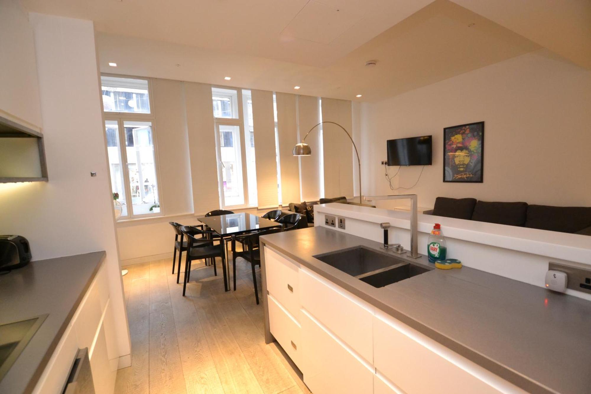 Modern 2 Bedroom Apartment, Oxford Street 伦敦 外观 照片